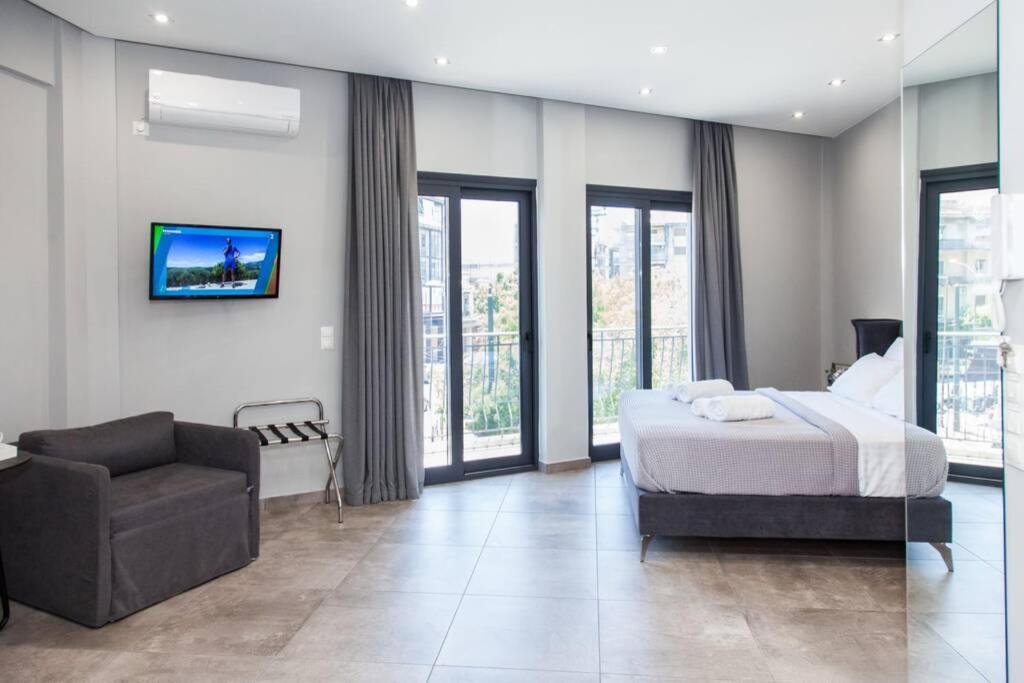 E Spacious Cornered Brand New Studio Apartment E Афины Экстерьер фото
